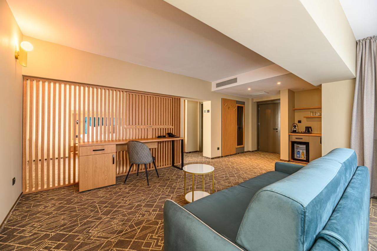 Hotel Central Pascani Экстерьер фото