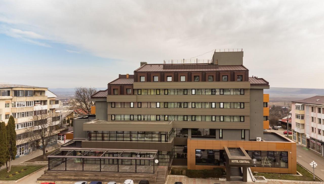 Hotel Central Pascani Экстерьер фото