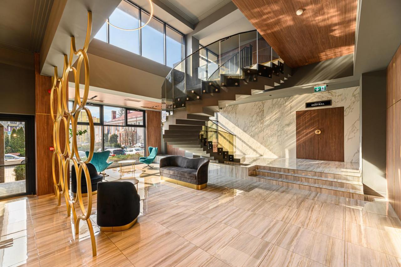 Hotel Central Pascani Экстерьер фото
